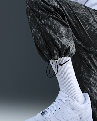 Kobe Men's Lightweight Woven Trousers. Nike ID